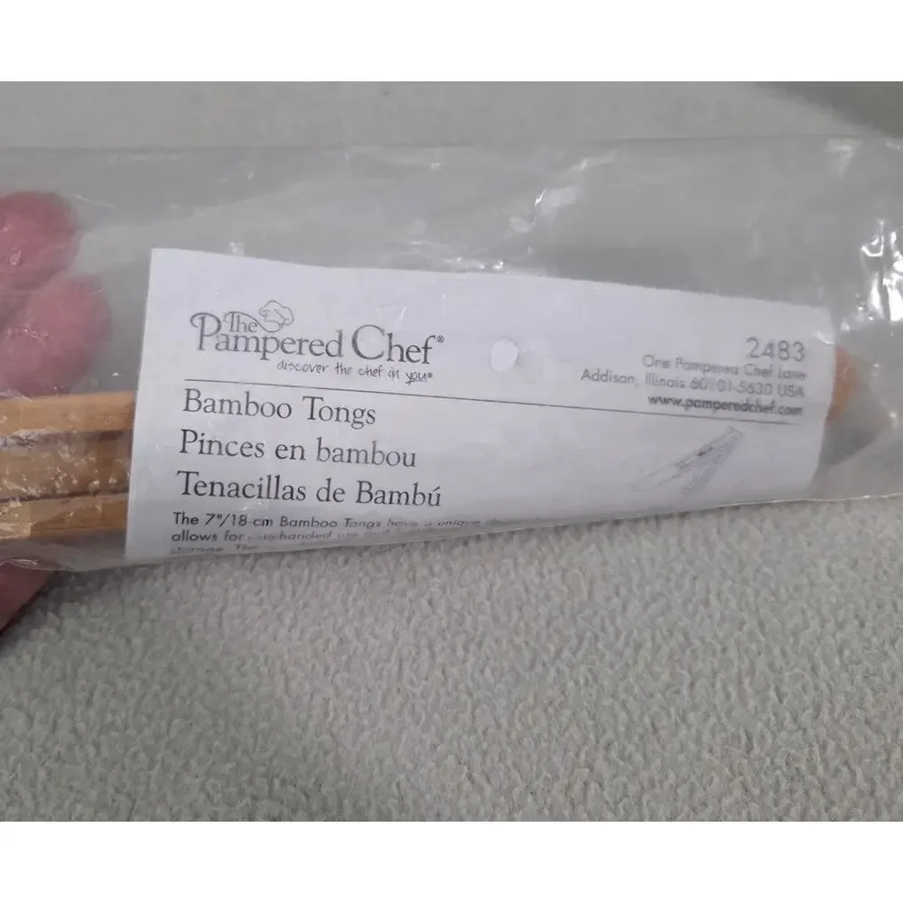 NEW Pampered Chef Bamboo Salad Folding Tongs 2483